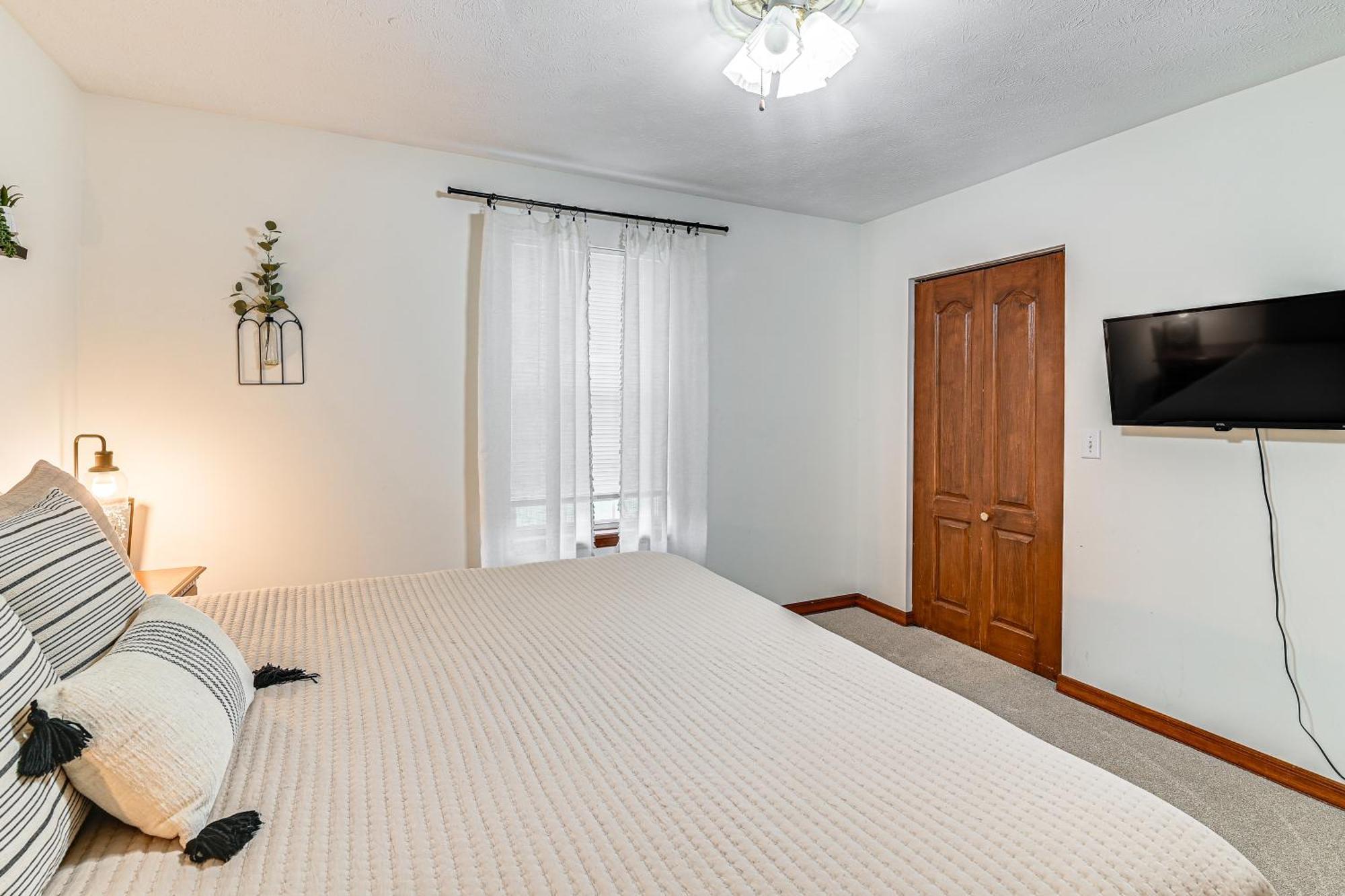 Williamstown Gem With Private Pool And Hot Tub! 빌라 외부 사진